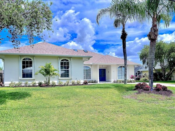407 Joy Haven Drive, Sebastian, FL 32958
