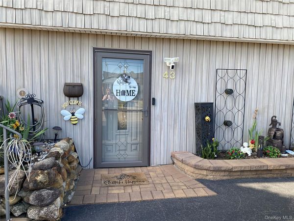 43  Headline Rd. Headline Road , Deer Park, NY 11729