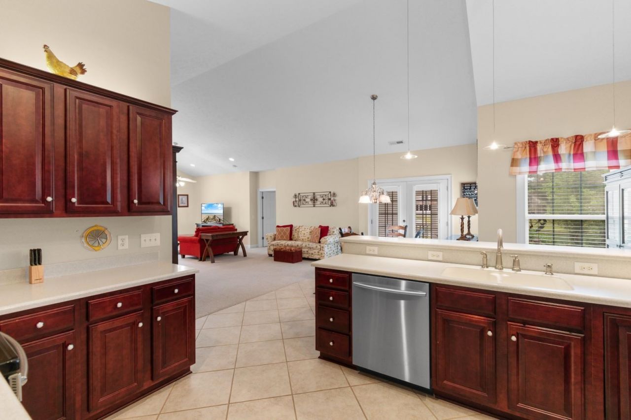 123 Ashworth Dr.  Photo 8