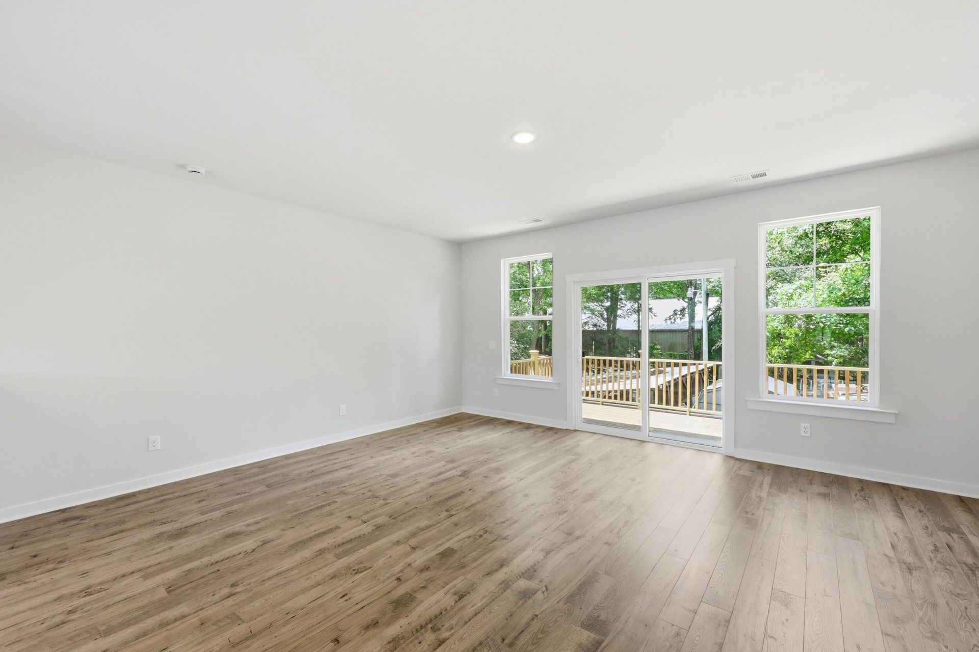 128 Fernbank Road Court Photo 10