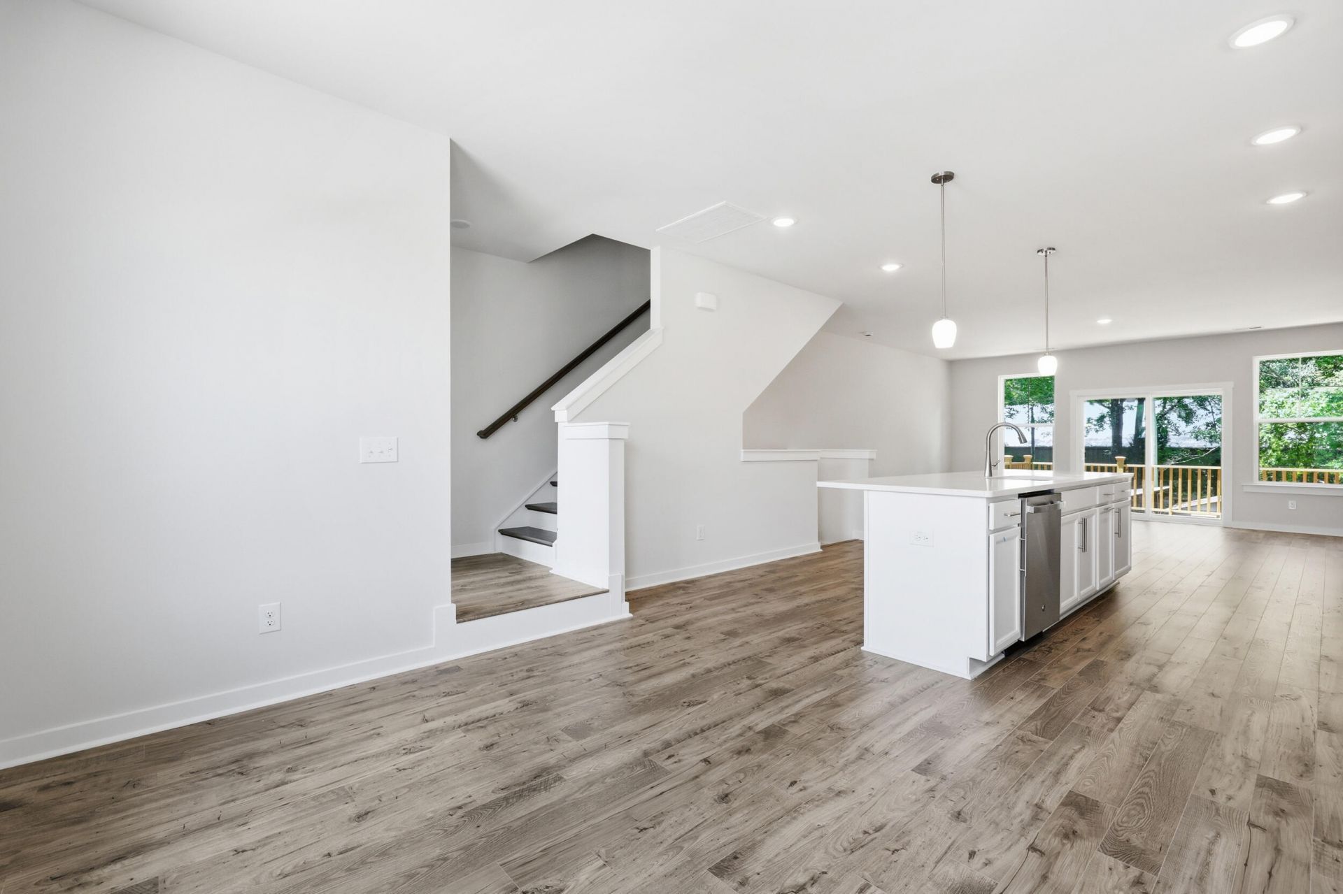 128 Fernbank Road Court Photo 15