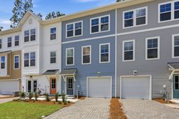 128 Fernbank Road Court photo 4