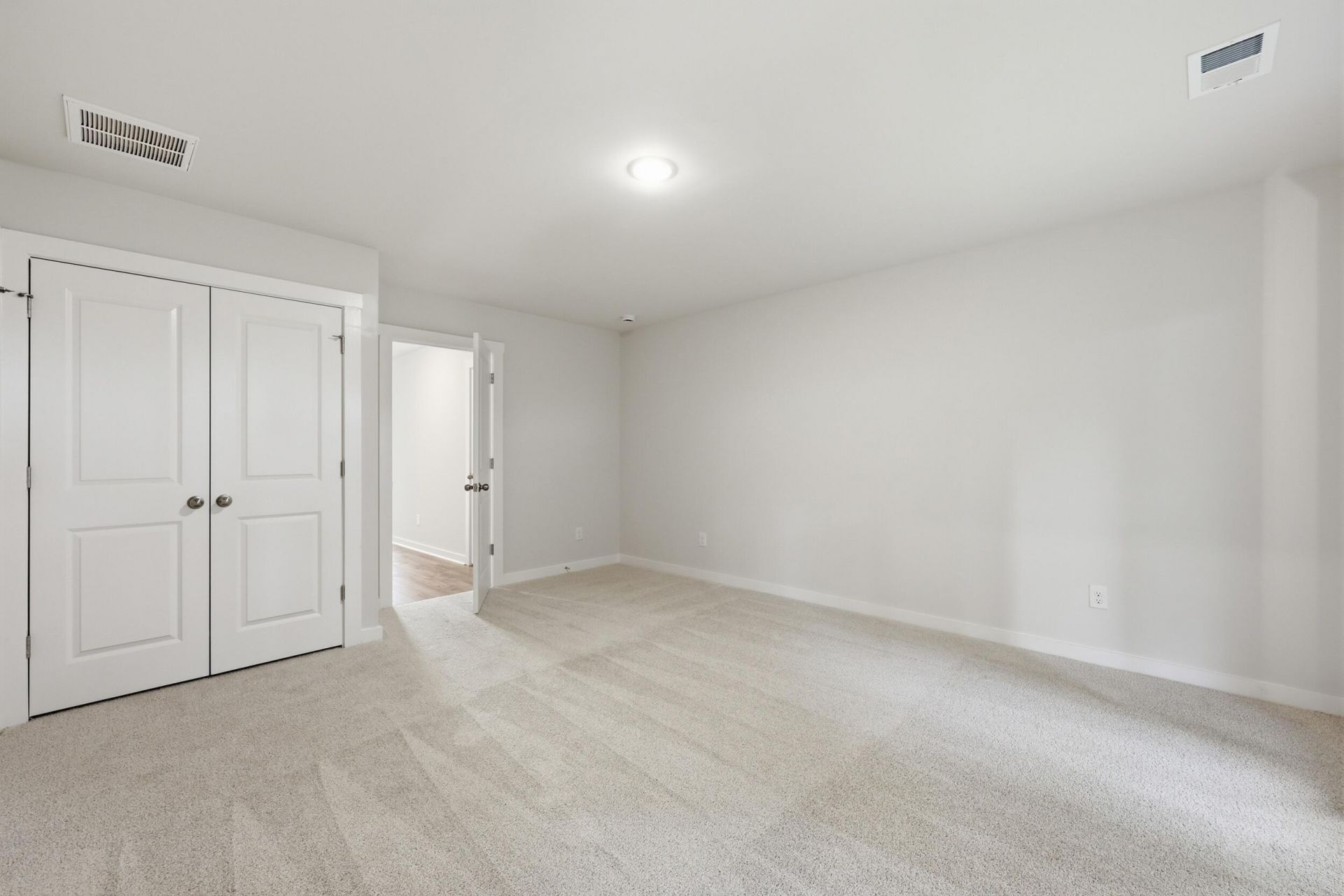 128 Fernbank Road Court Photo 5