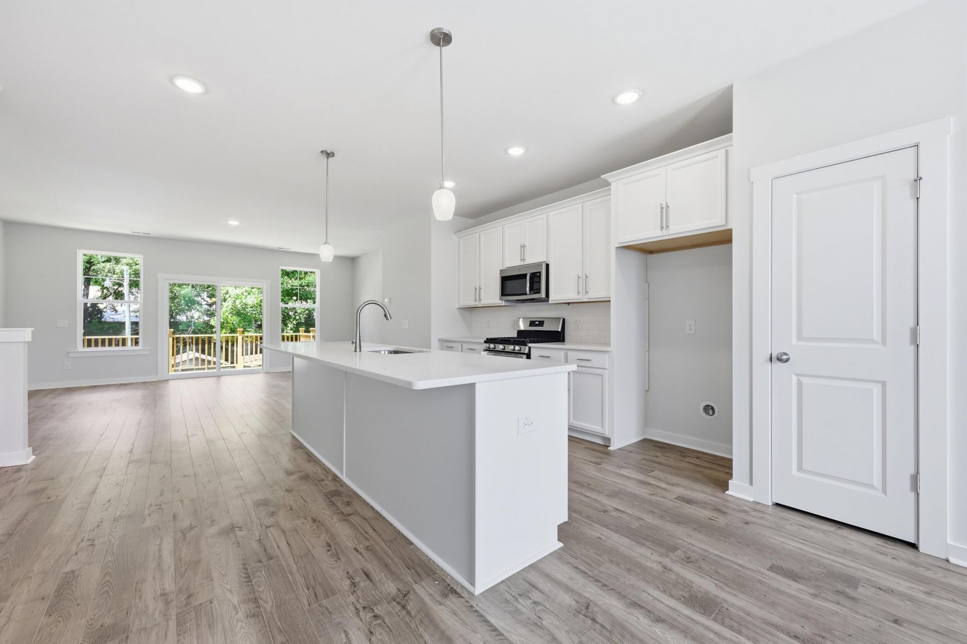 128 Fernbank Road Court Photo 8