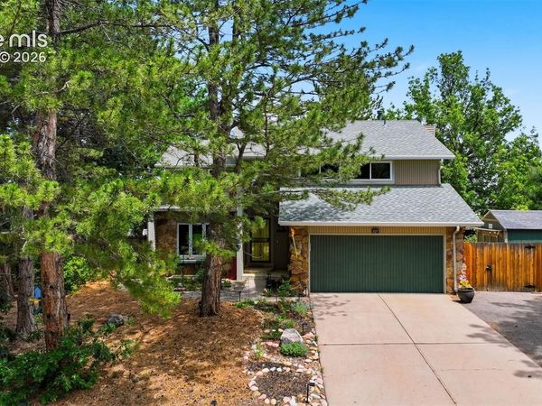 927 Oakwood Drive, Castle Rock, CO 80104