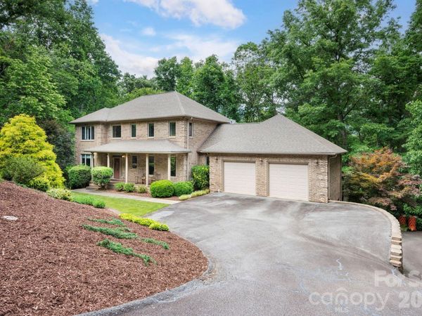 25 Whitaker View Road , Fairview, NC 28730