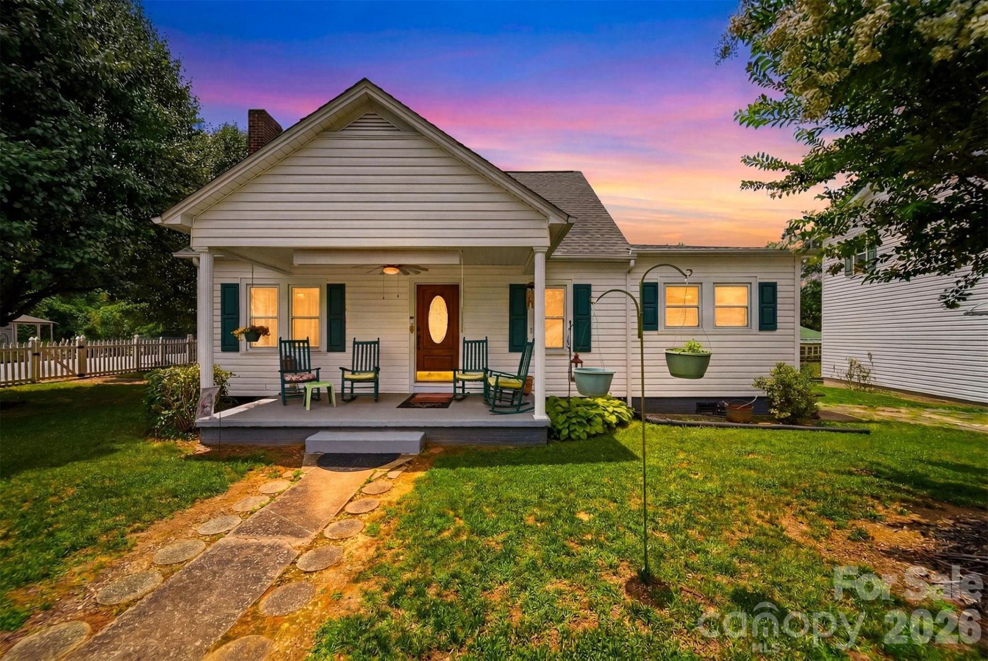 408 Garrou Avenue Se, Valdese, NC 28690 Main Photo