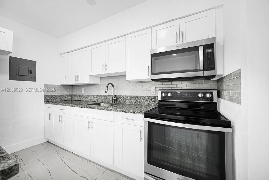 Please Call For Address, Miami, FL 33161 Photo