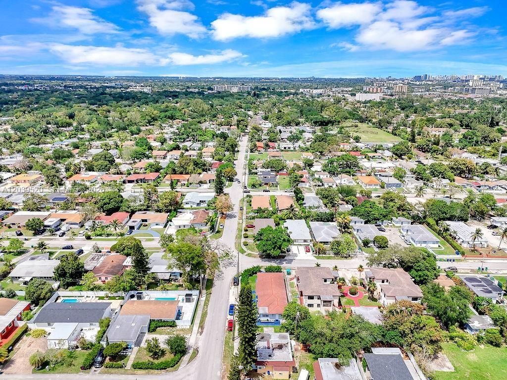 Please Call For Address, Miami, FL 33161 Photo
