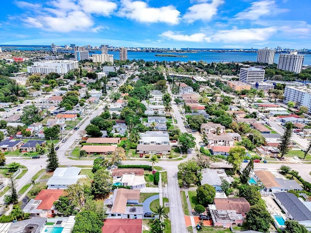 Please Call For Address, Miami, FL 33161 Photo