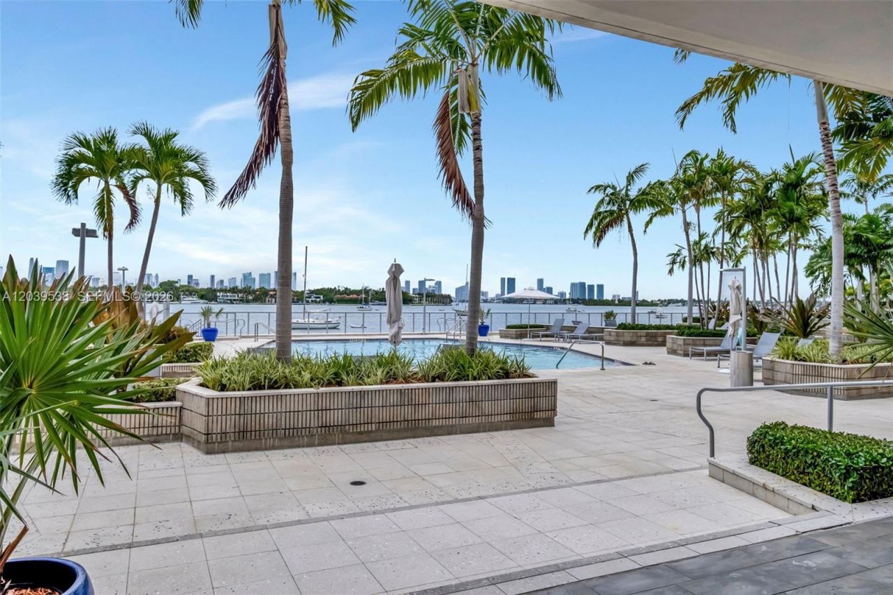 800 West Ave, Unit 533, Miami Beach, FL 33139 Photo