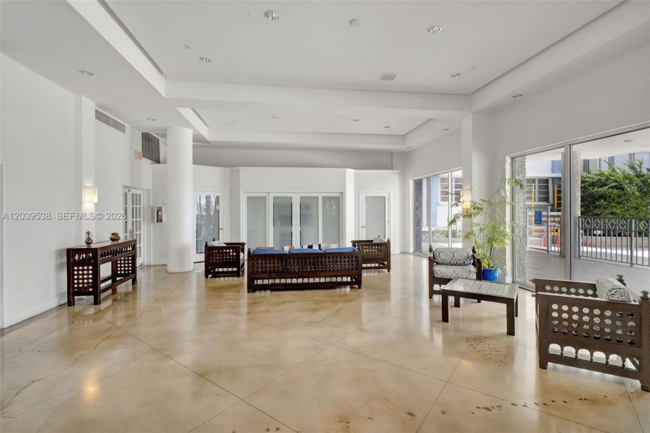 800 West Ave, Unit 533, Miami Beach, FL 33139 Photo