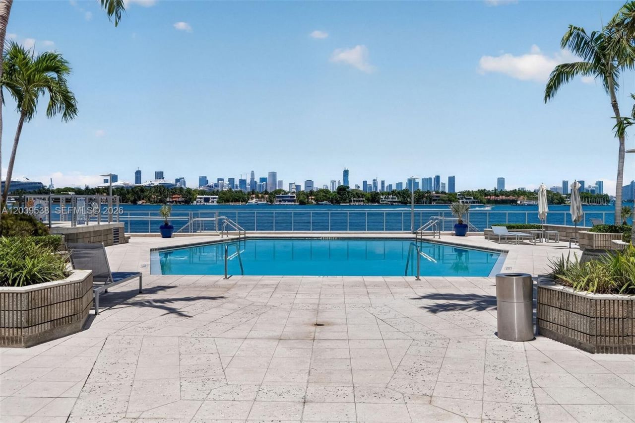 800 West Ave, Unit 533, Miami Beach, FL 33139 Photo