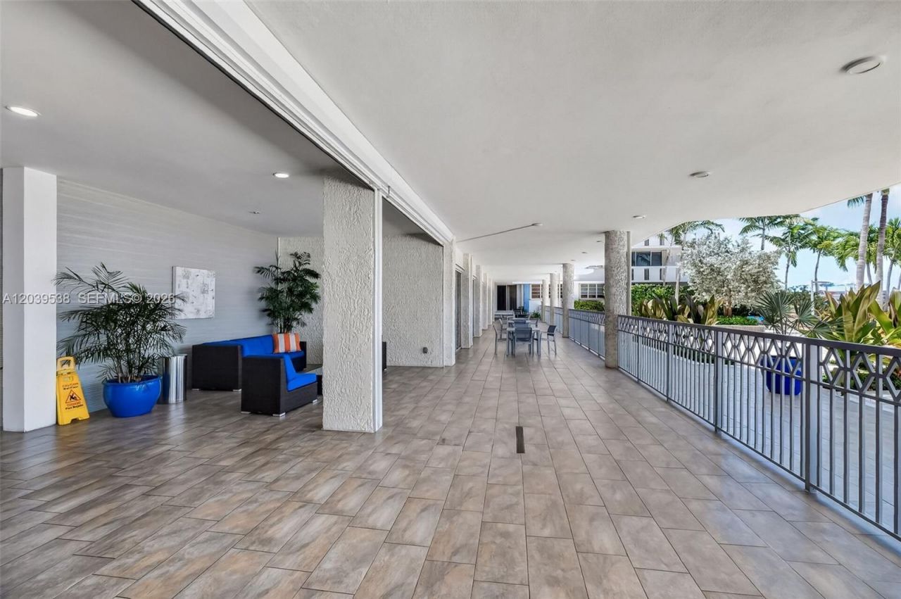 800 West Ave, Unit 533, Miami Beach, FL 33139 Photo