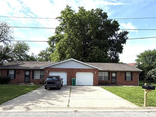 161 Freedom Drive , Belleville, IL 62226