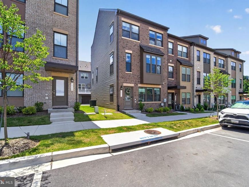 6022 Beake St, Hyattsville, MD 20782 Main Photo