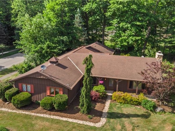 5911 Woodland Drive , North Ridgeville, OH 44039