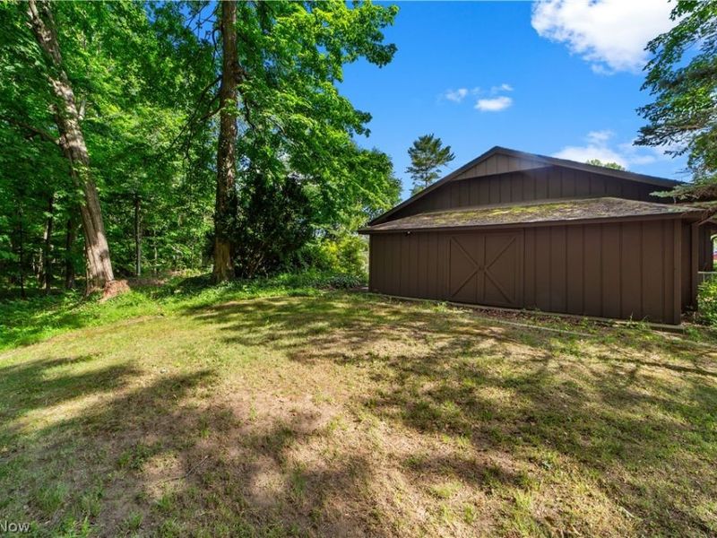 5911 Woodland Drive , North Ridgeville, OH 44039 Photo 6