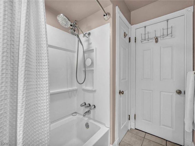 24103 Bruce Road, Bay Village, OH 44140 Photo 14