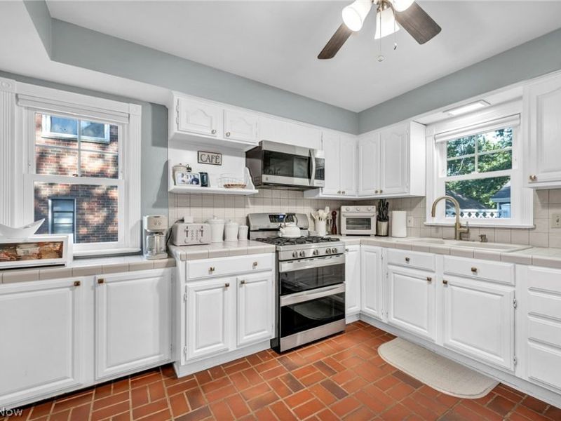 24103 Bruce Road, Bay Village, OH 44140 Photo 6