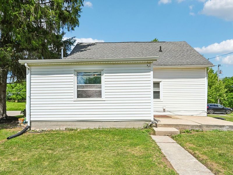 10424 North Street, Middleburg, OH 43336 Photo 32