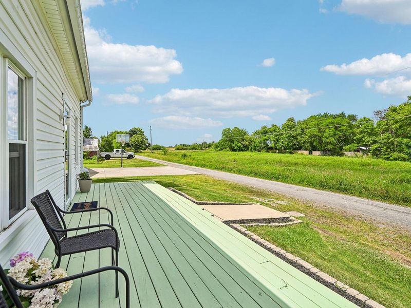 10424 North Street, Middleburg, OH 43336 Photo 5