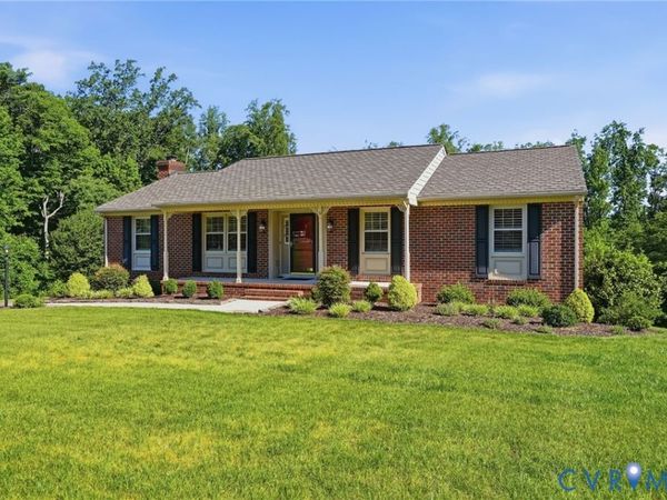 9193 Blakewood Drive , Mechanicsville, VA 23116