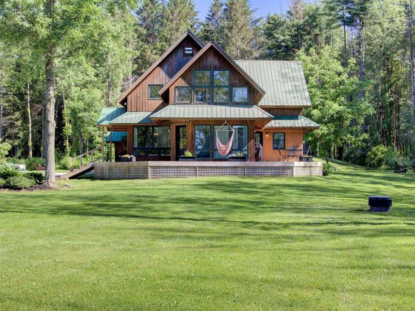 422 West Shore Road, South Hero, VT 05486
