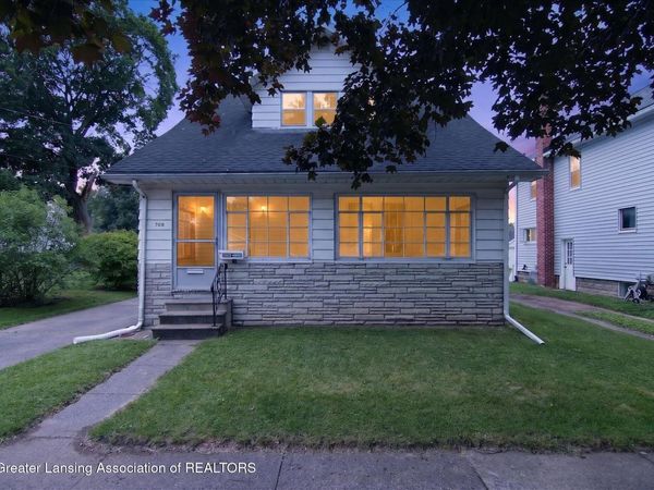 709 Rock Street, Jackson, MI 49202