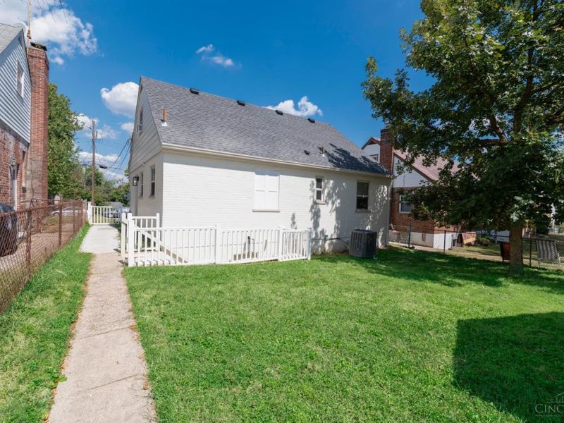 7725 Naomi Avenue, Madeira, OH 45243 Photo 16