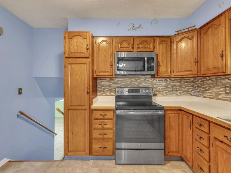 86 Lancaster Drive, Heath, OH 43056 Photo 15