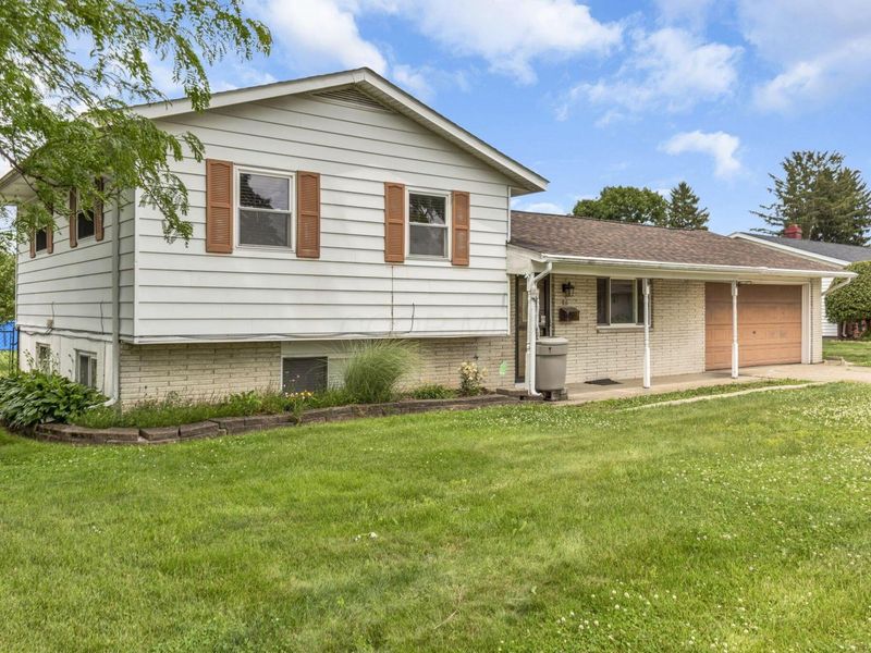 86 Lancaster Drive, Heath, OH 43056 Photo 2