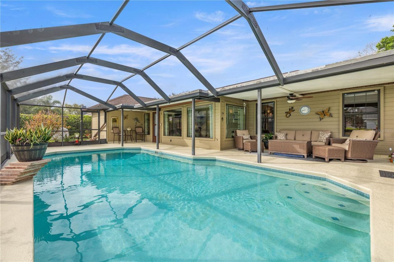 6352 Huntington Drive, Zephyrhills, FL 33542 Photo