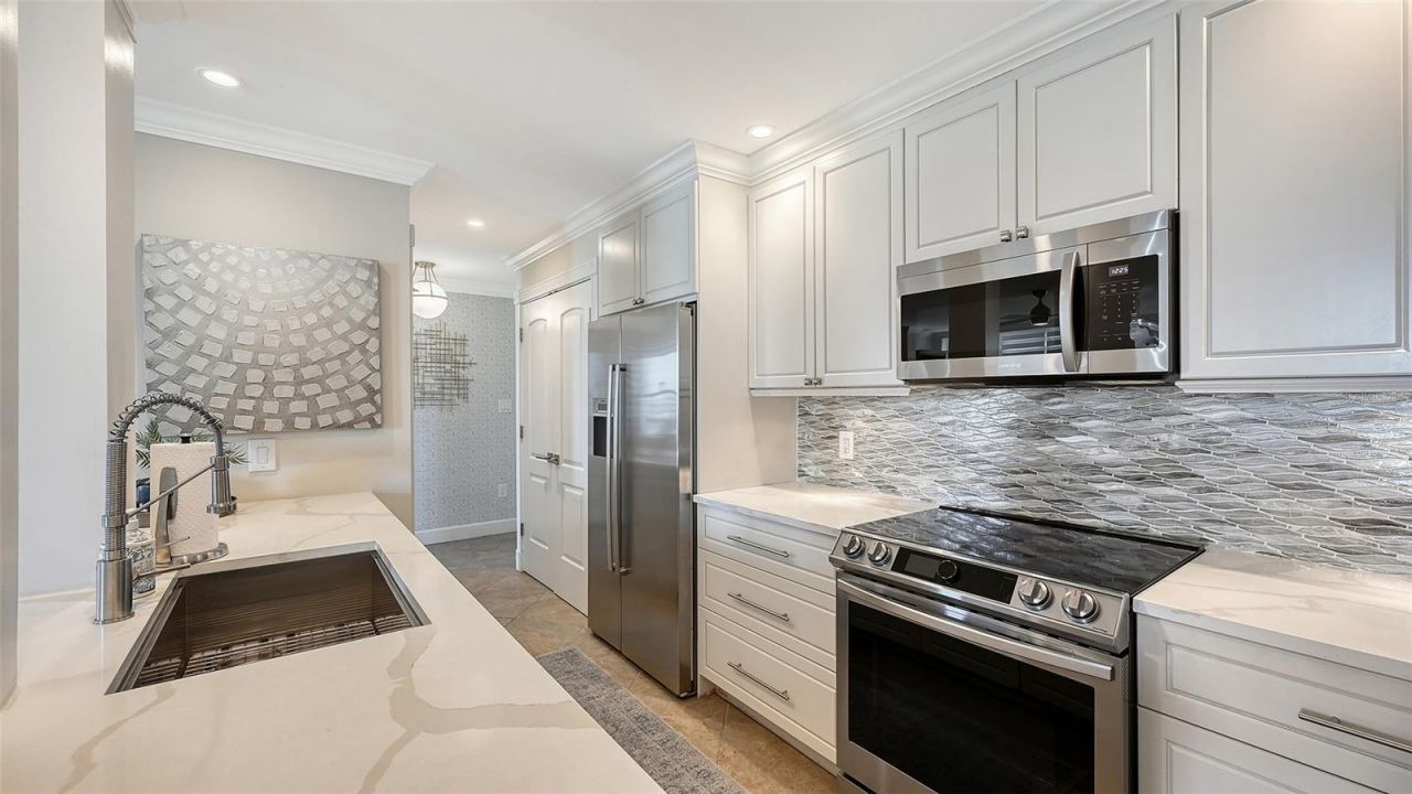 174 Golden Gate Point , Unit 22, Sarasota, FL 34236 Photo