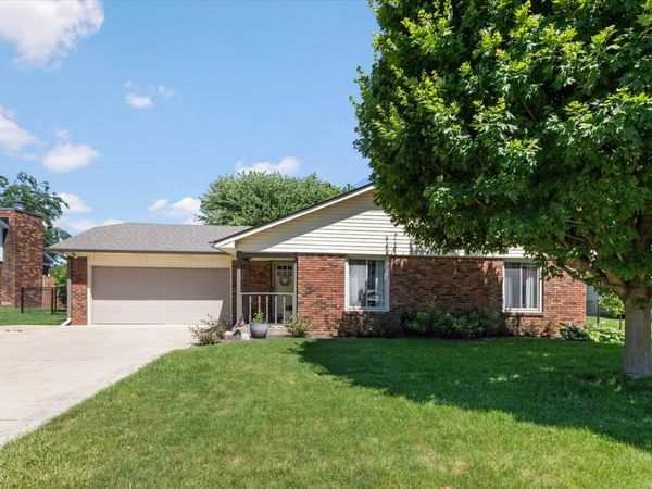 603 Oakland Way, Whiteland, IN 46184