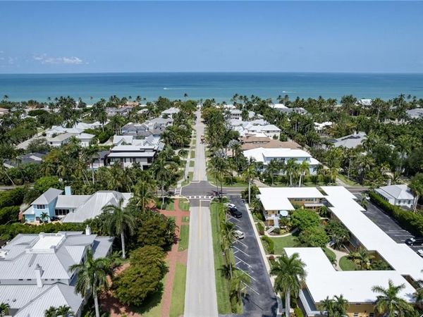219 8th AVE S, Unit 219A, NAPLES, FL 34102