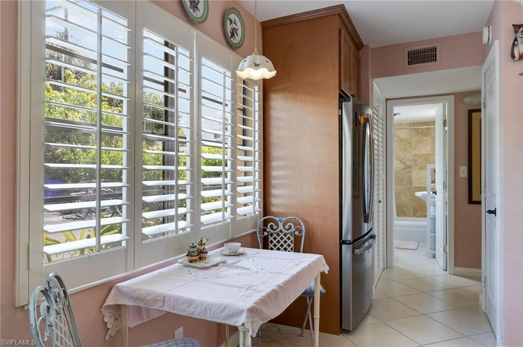 219 8th Ave S, Unit 219A, Naples, FL 34102 Photo