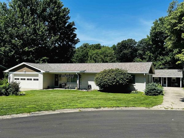 1803 Woodlawn Drive, Washington, IN 47501