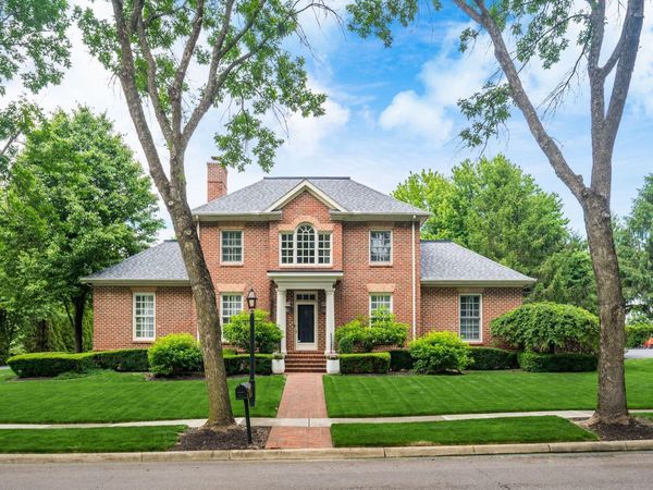 7334 Berkley Square S, New Albany, OH 43054