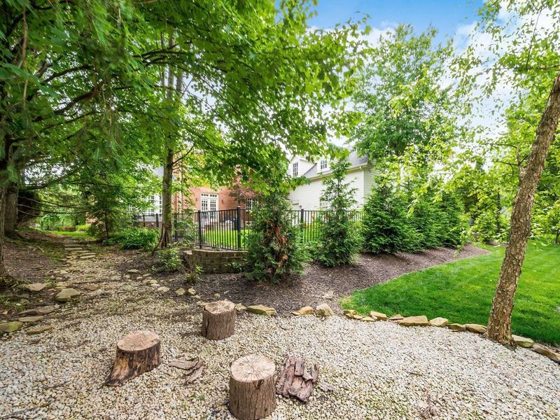 7334 Berkley Square S, New Albany, OH 43054 Photo 71