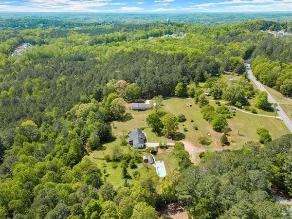 16160 Henderson Road , Alpharetta, GA 30004