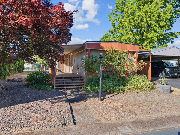 450 SE Lacreole Dr, Dallas, OR 97338