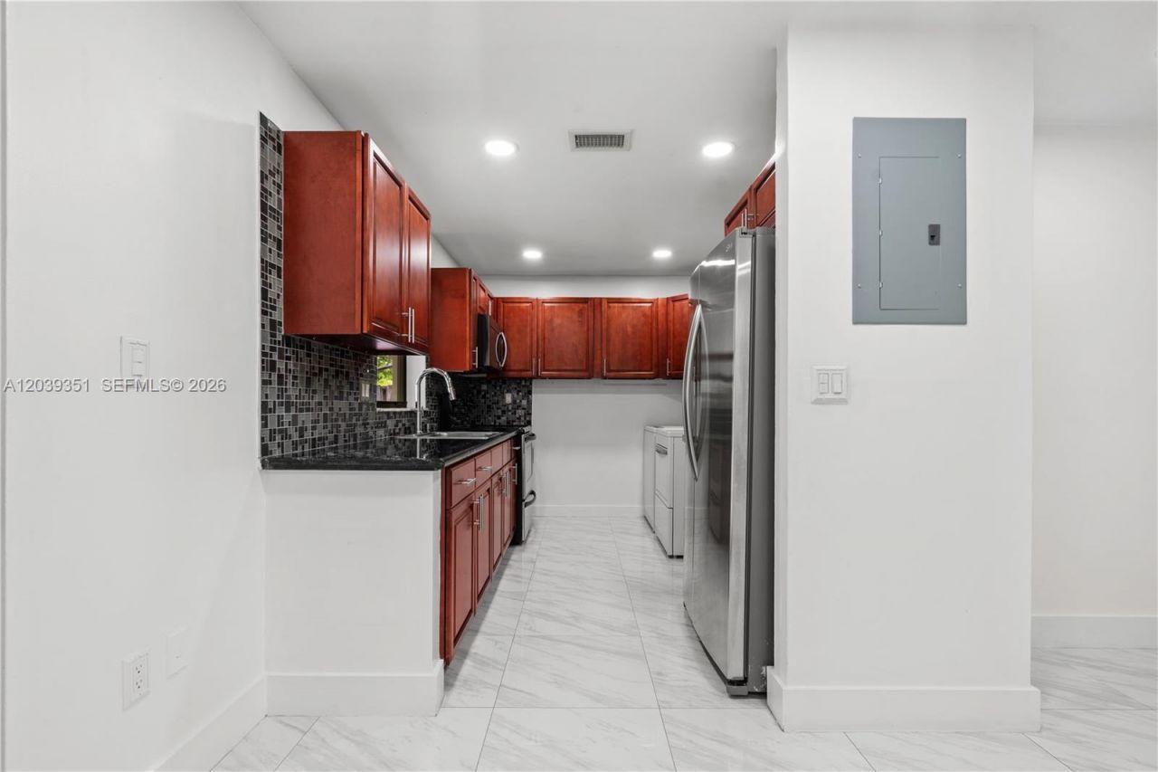 13522 SW 62nd St, Unit H-W, Miami, FL 33183 Photo