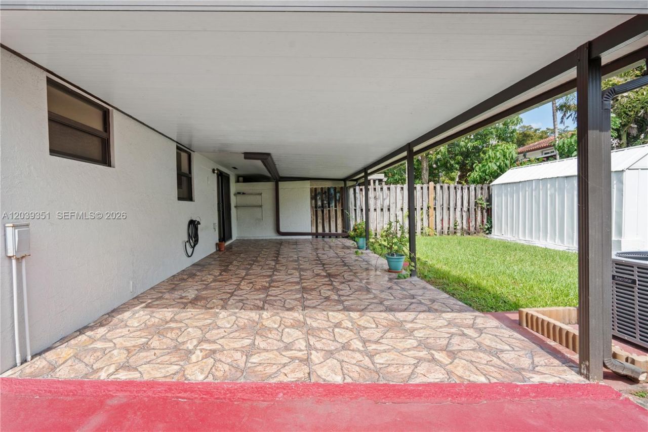 13522 SW 62nd St, Unit H-W, Miami, FL 33183 Photo