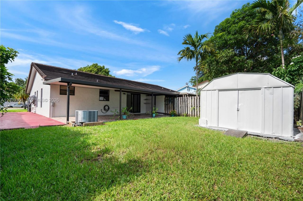 13522 SW 62nd St, Unit H-W, Miami, FL 33183 Photo