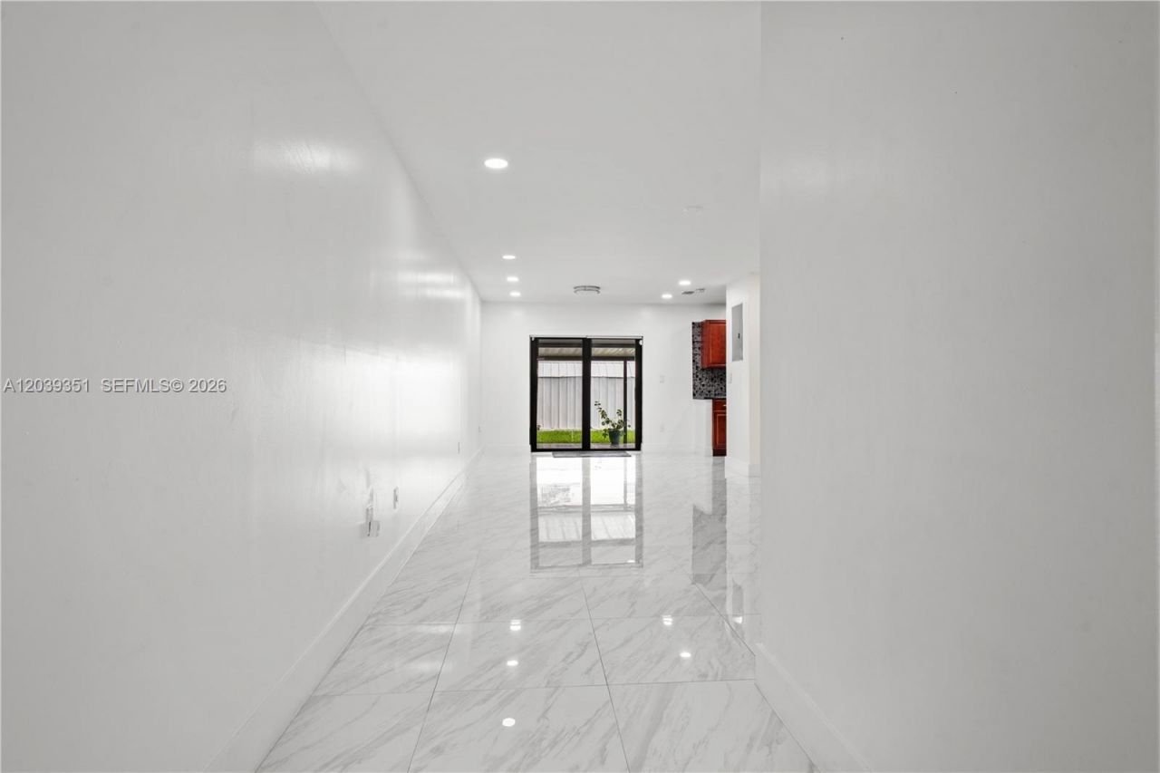 13522 SW 62nd St, Unit H-W, Miami, FL 33183 Photo