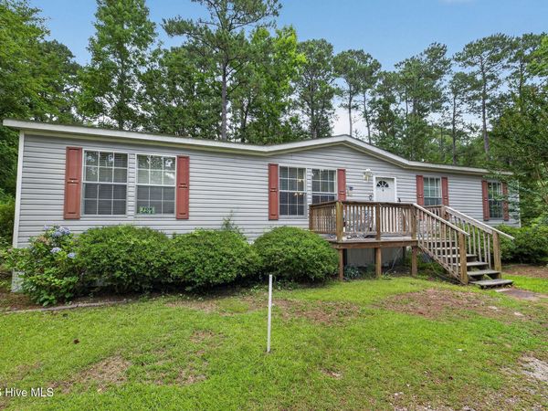 539 Union Bethel Road , Hampstead, NC 28443