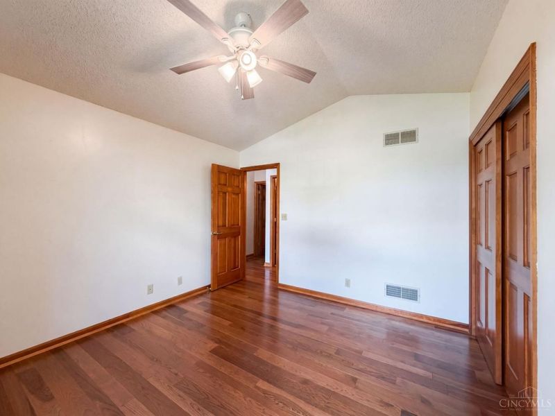 2129 Greenpine Drive, Springfield Twp., OH 45231 Photo 13
