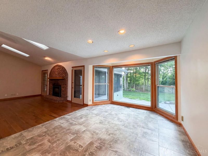 2129 Greenpine Drive, Springfield Twp., OH 45231 Photo 7