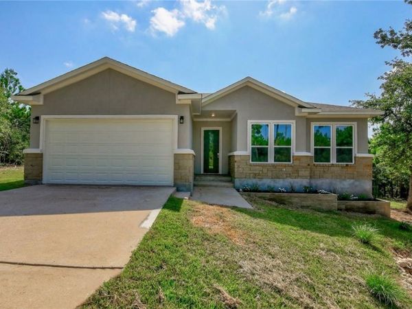 137 Lakeside DR , Bastrop, TX 78602